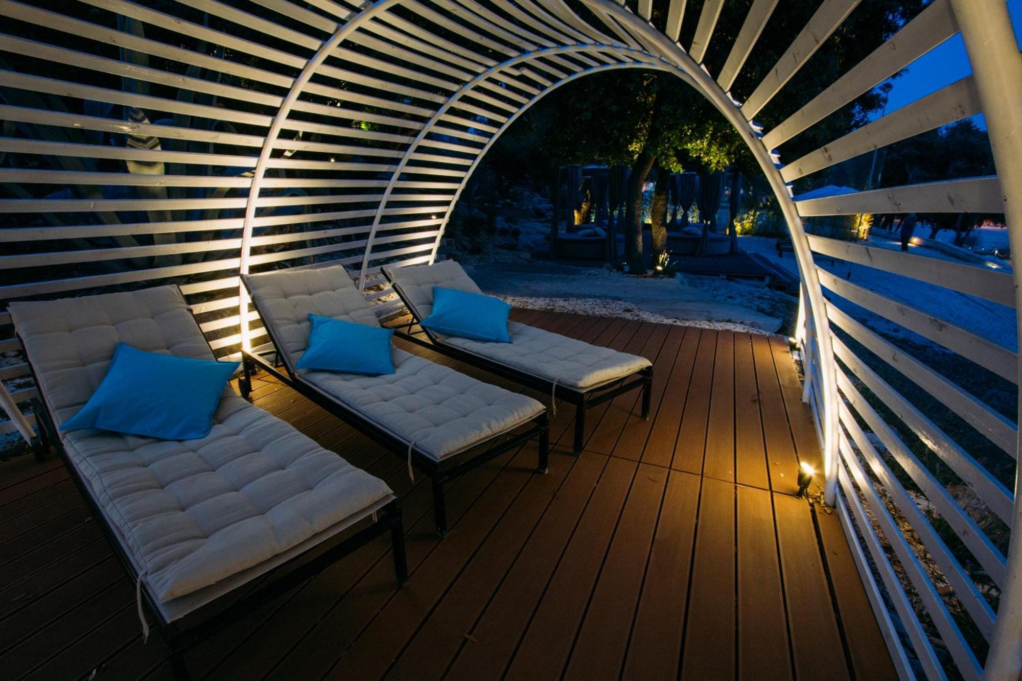 Boutique Hotel Valsabbion Pjescana Uvala Buitenkant foto